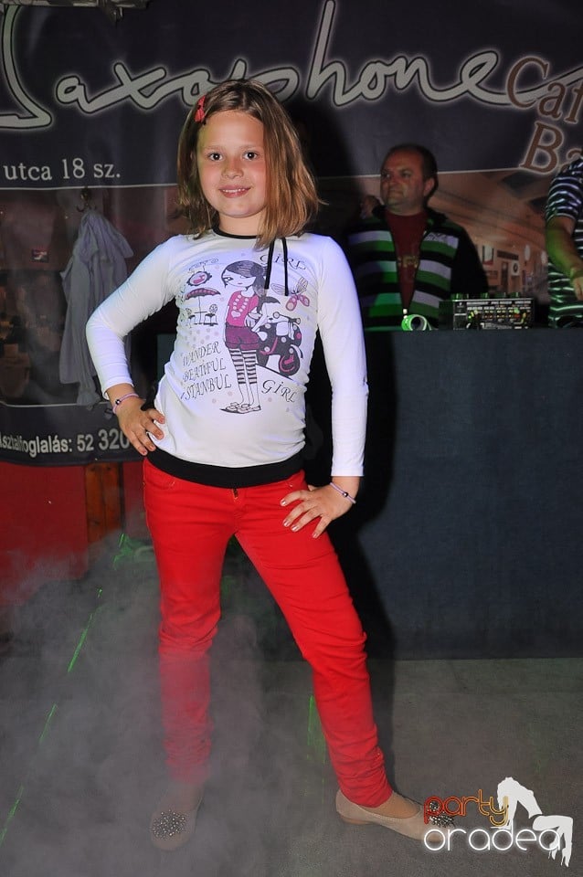 DJ Deka feat. Gabriella în Disco Faház,