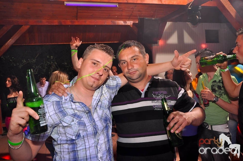 DJ Deka feat. Gabriella în Disco Faház,
