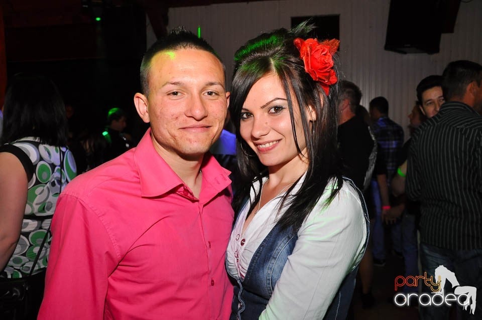 DJ Deka feat. Gabriella în Disco Faház,