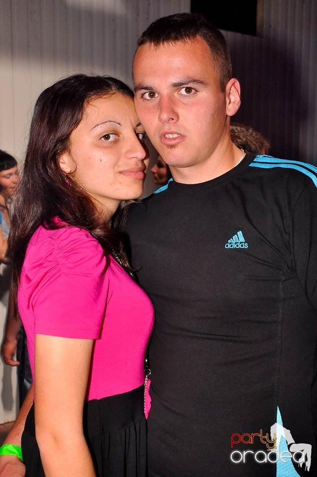 DJ Deka feat. Gabriella în Disco Faház,