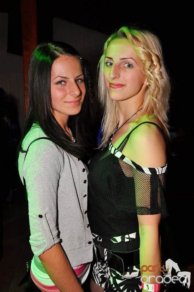 DJ Deka feat. Gabriella în Disco Faház,