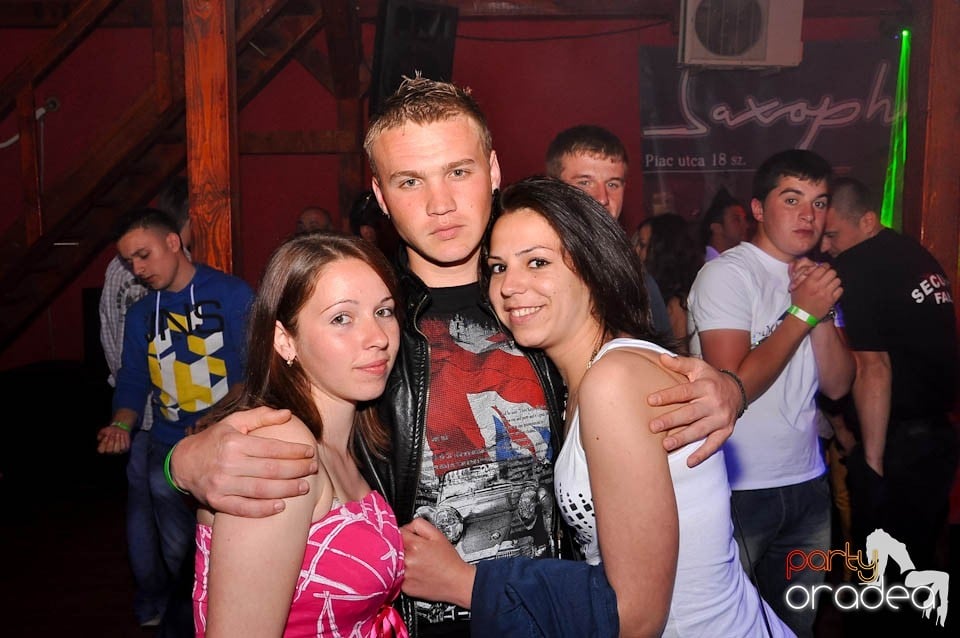 DJ Deka feat. Gabriella în Disco Faház,