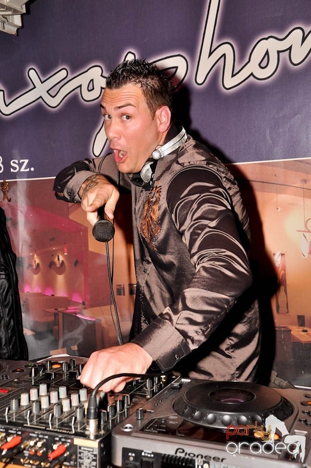 DJ Deka feat. Gabriella în Disco Faház,