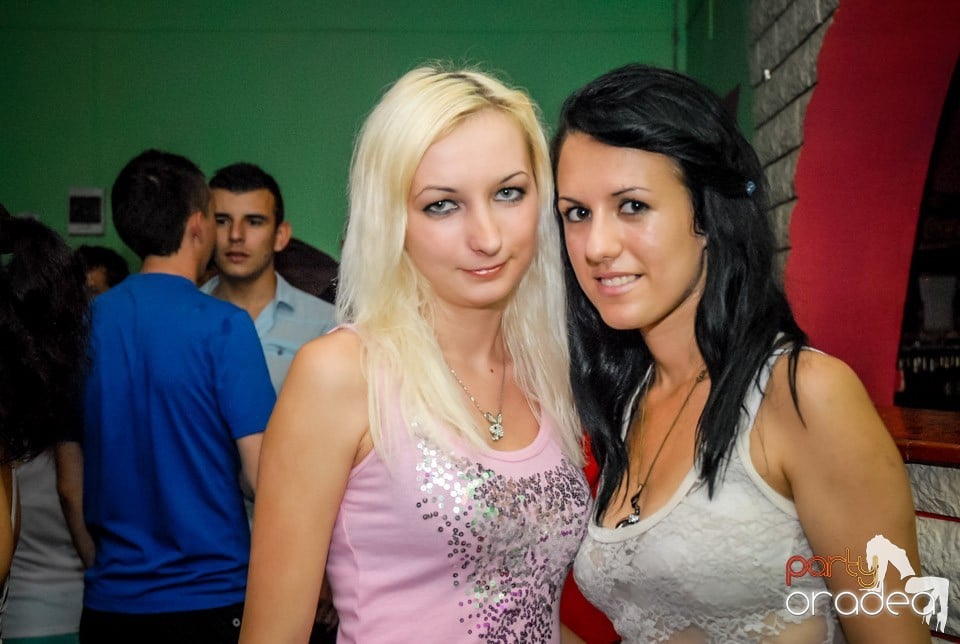 Dj Deka, Royal Party House