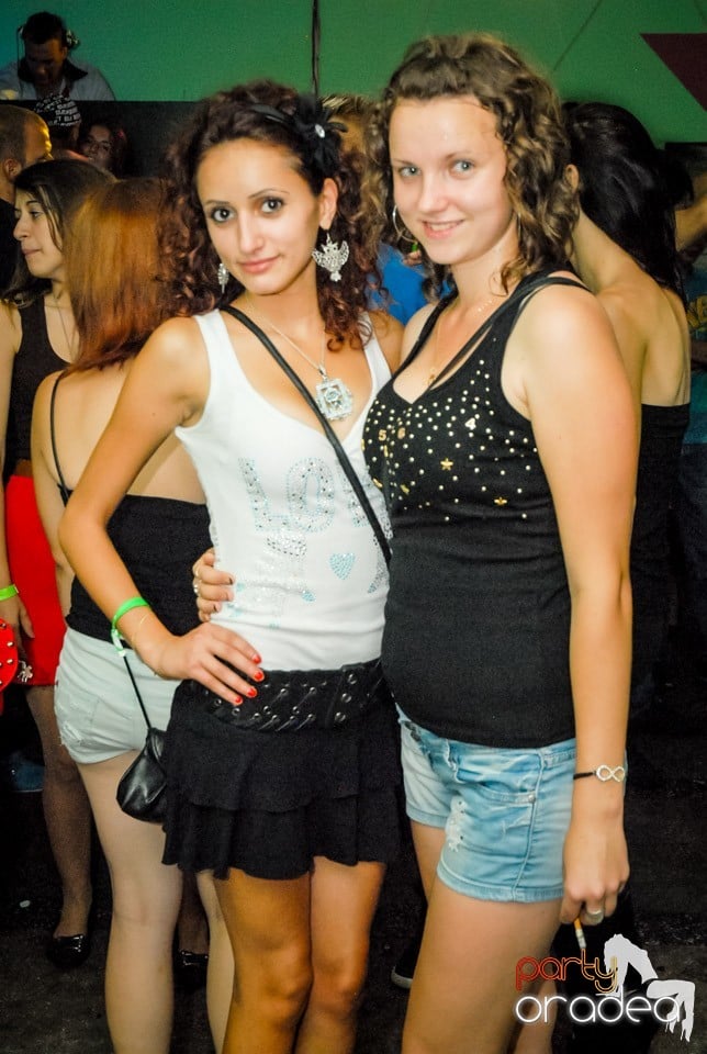 Dj Deka, Royal Party House