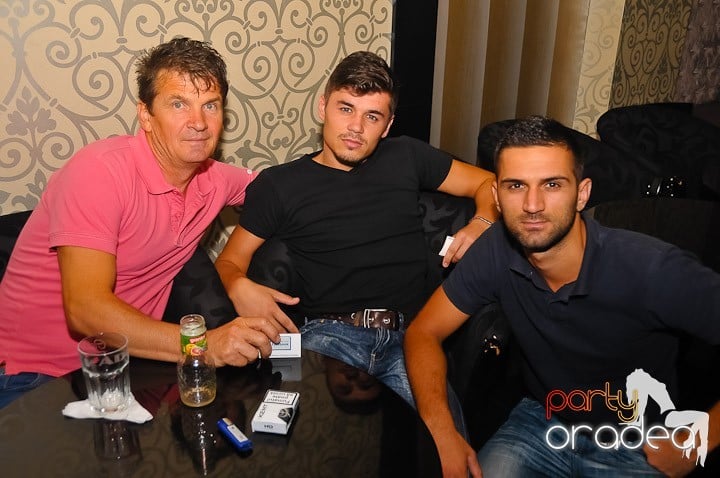 Dj Mahony în Kado Cafe, 