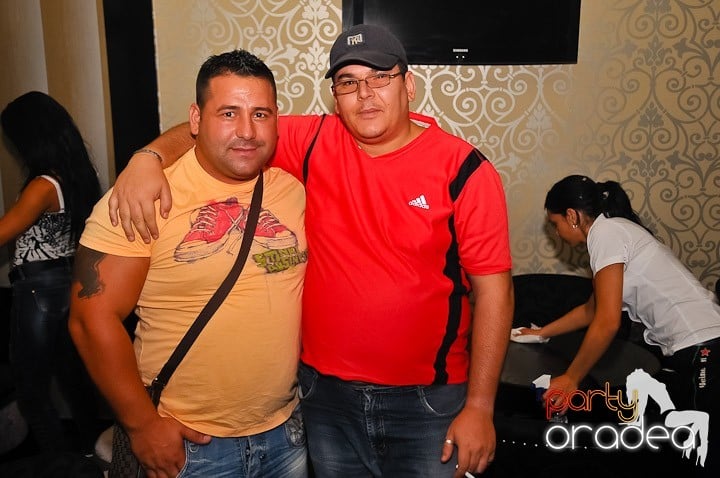 Dj Mahony în Kado Cafe, 