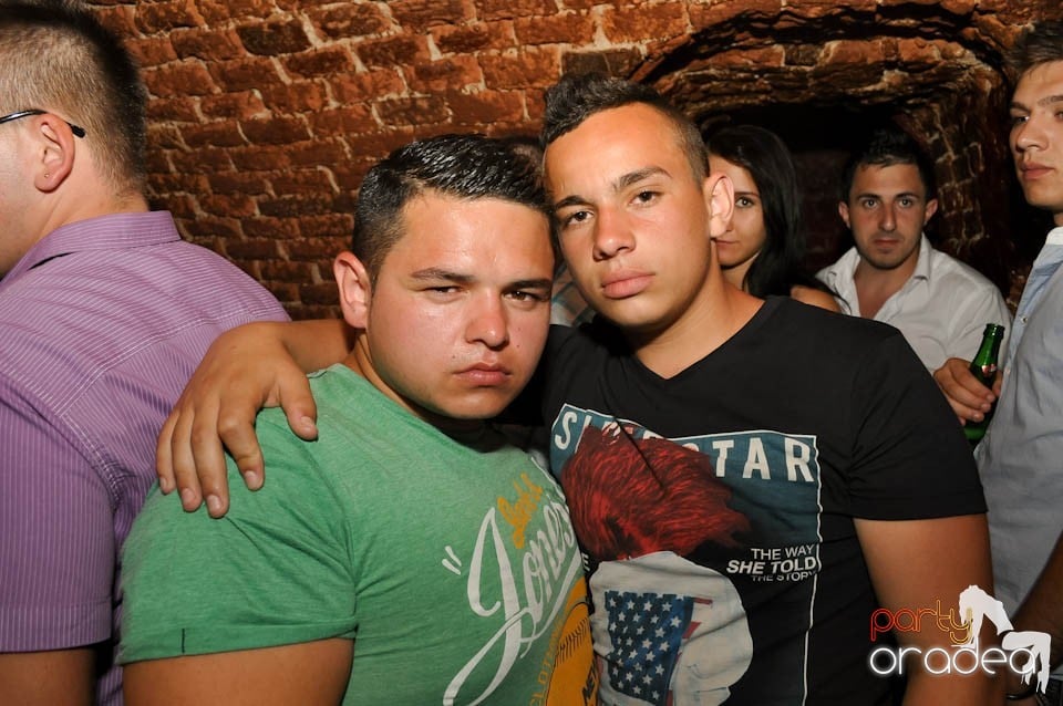 DJ Prody & Caveman in the Mix @ Escape,
