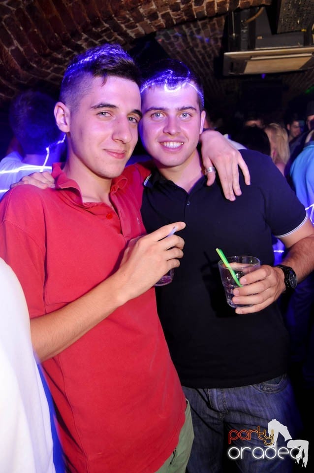 DJ Prody & Caveman in the Mix @ Escape,