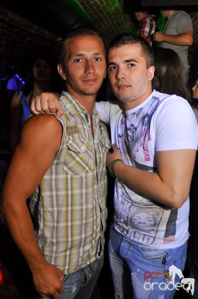 DJ Prody & Caveman in the Mix @ Escape,