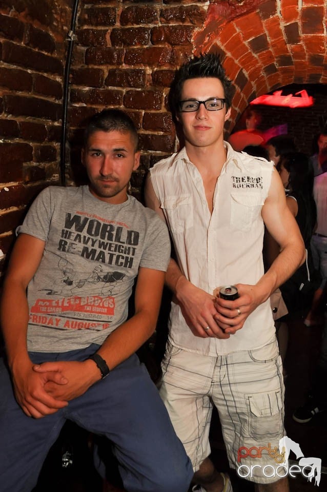 DJ Prody & Caveman in the Mix @ Escape,