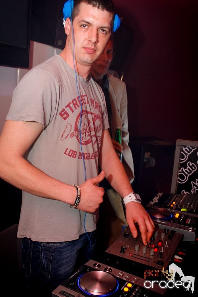 DJ Roli în Club Atti's, 