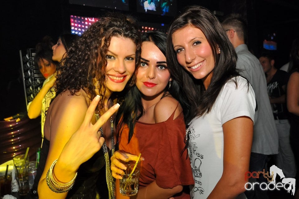 DJ Sava şi Andreea în Club The One,