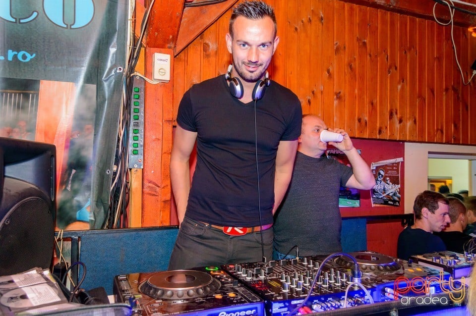 Dj Stephen in the Mix,