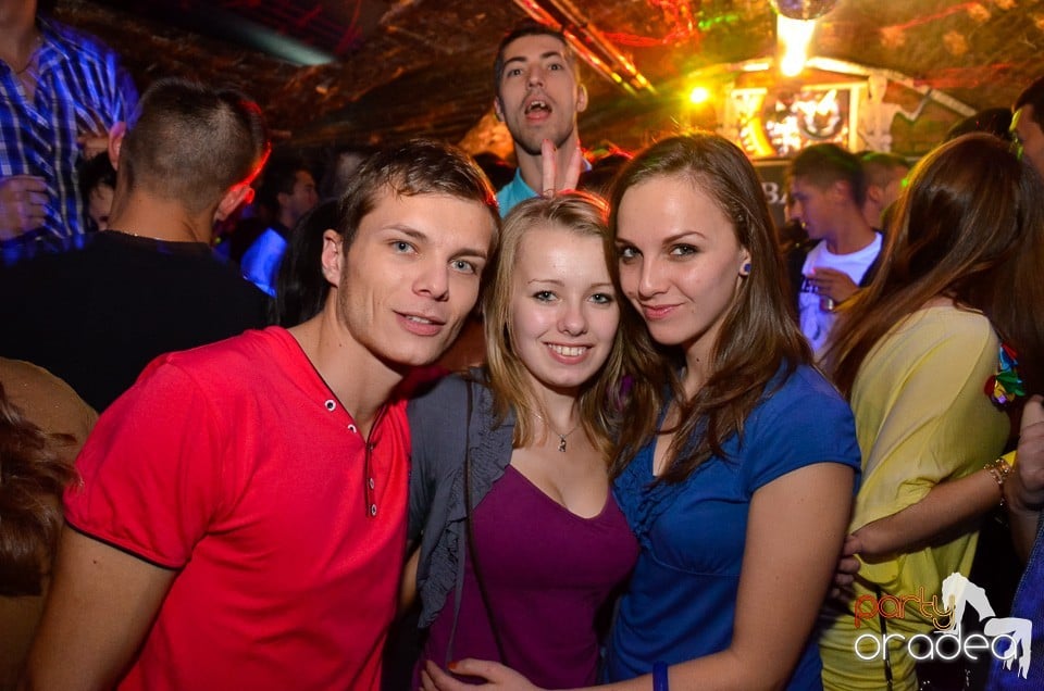 DJ Szatmári & Jucus în Club Escape,