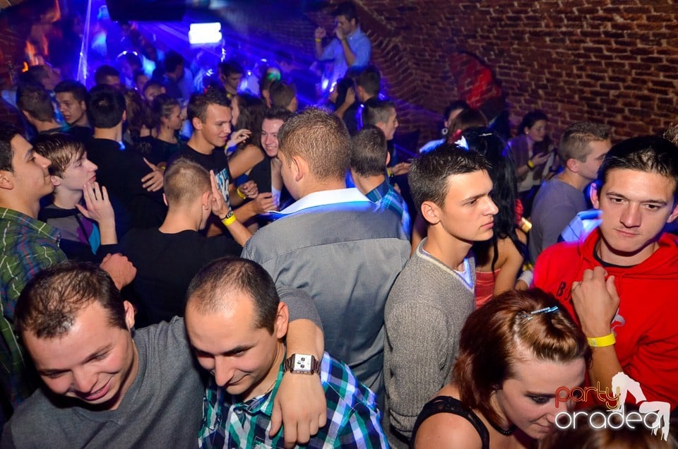 DJ Szatmári & Jucus în Club Escape,