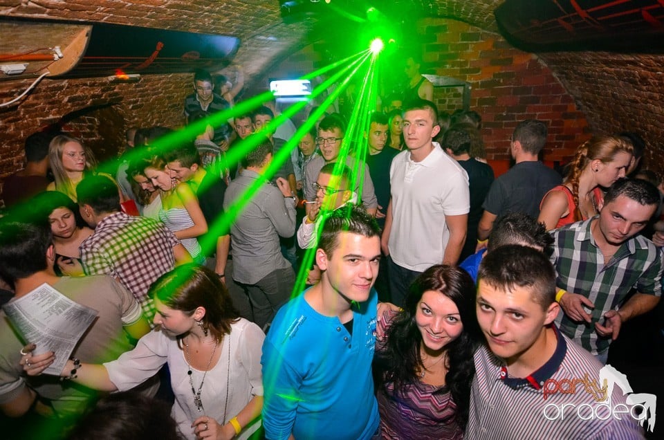 DJ Szatmári & Jucus în Club Escape,