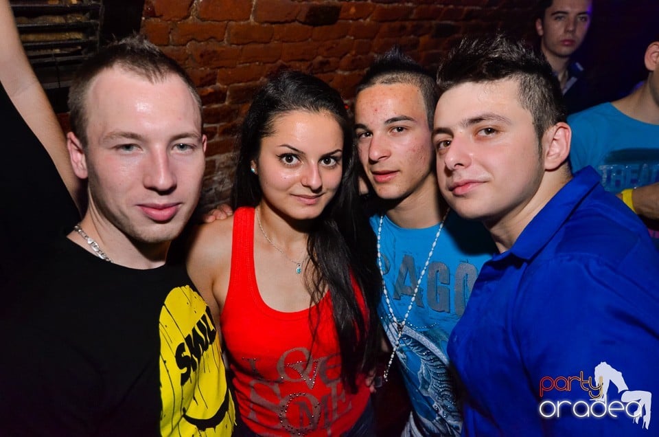 DJ Szatmári & Jucus în Club Escape, 