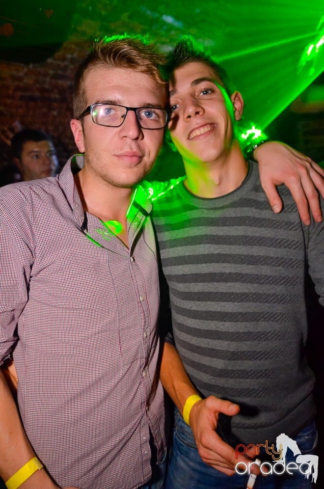 DJ Szatmári & Jucus în Club Escape, 