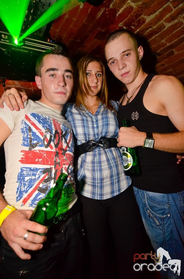 DJ Szatmári & Jucus în Club Escape,