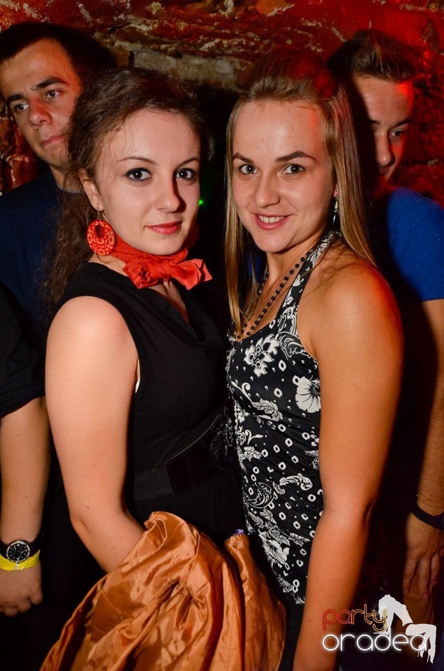 DJ Szatmári & Jucus în Club Escape,