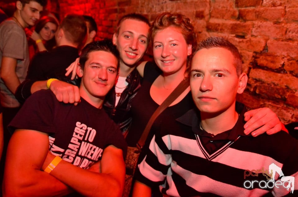 DJ Szatmári & Jucus în Club Escape,