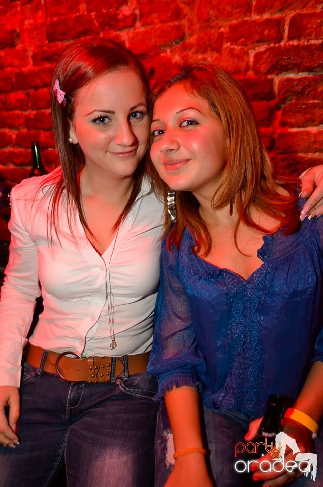 DJ Szatmári & Jucus în Club Escape,