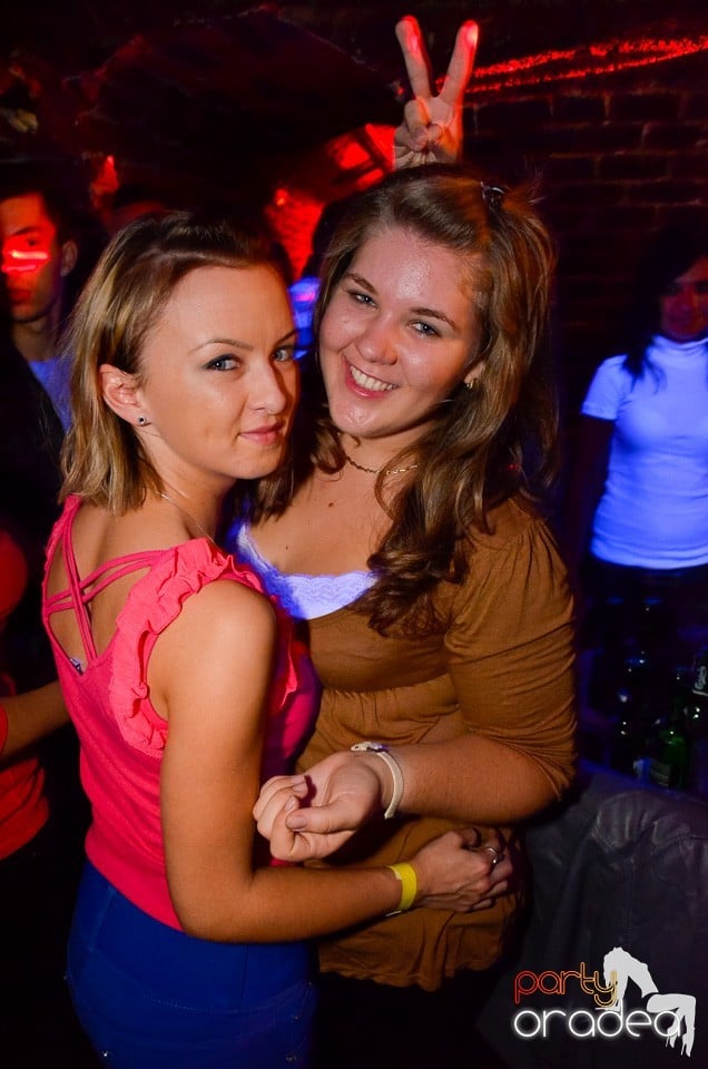 DJ Szatmári & Jucus în Club Escape,