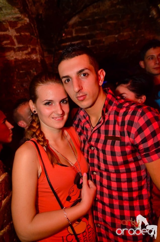 DJ Szatmári & Jucus în Club Escape,