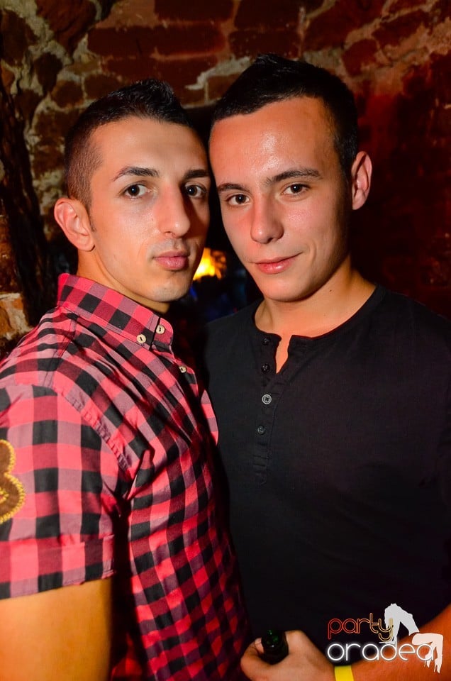 DJ Szatmári & Jucus în Club Escape,
