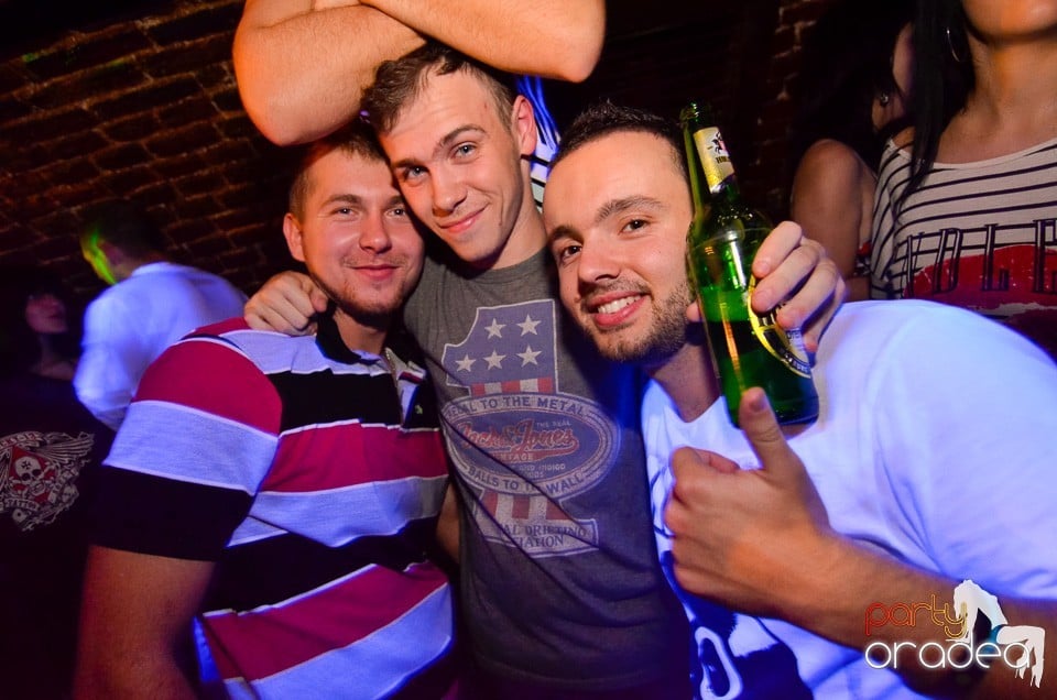 DJ Szatmári & Jucus în Club Escape,