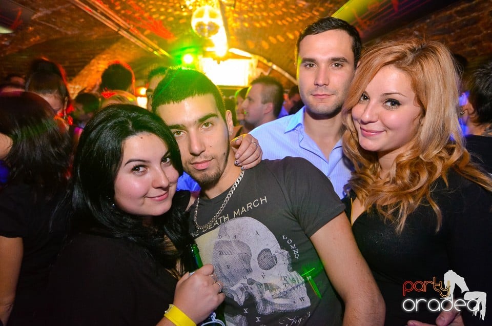 DJ Szatmári & Jucus în Club Escape,