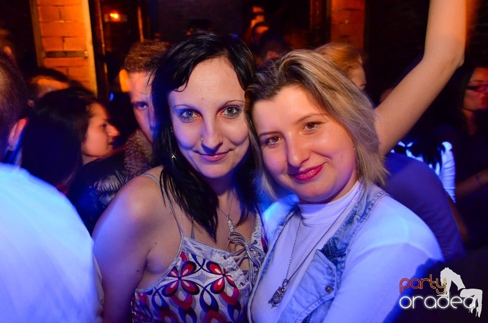 DJ Szatmári & Jucus în Club Escape,