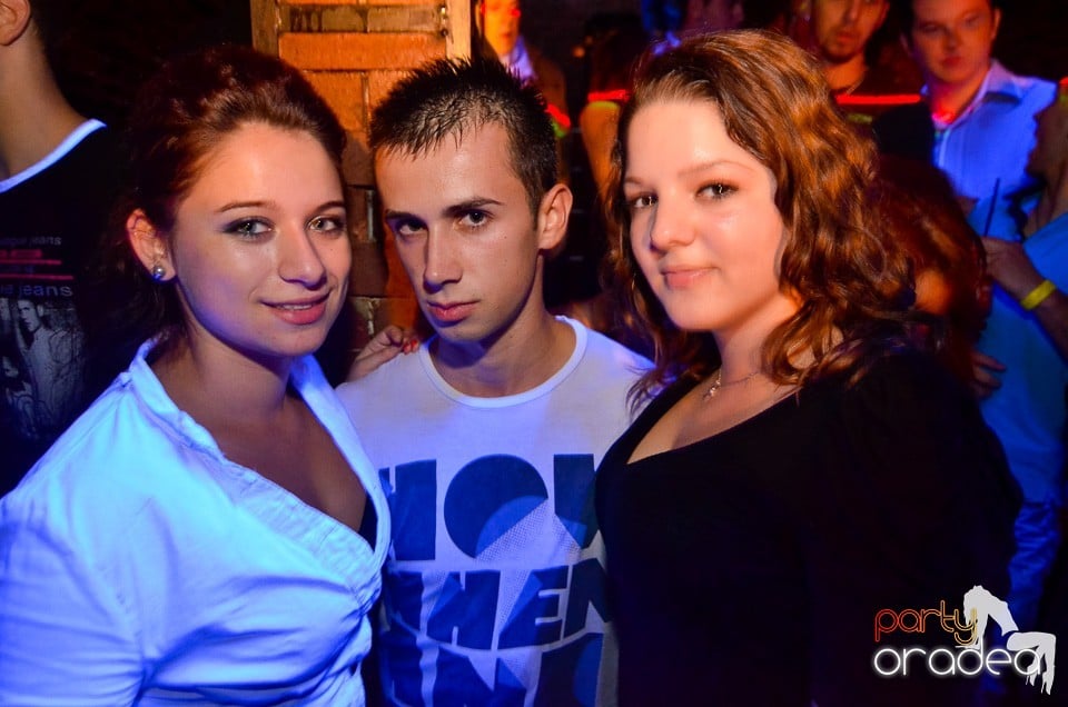 DJ Szatmári & Jucus în Club Escape,