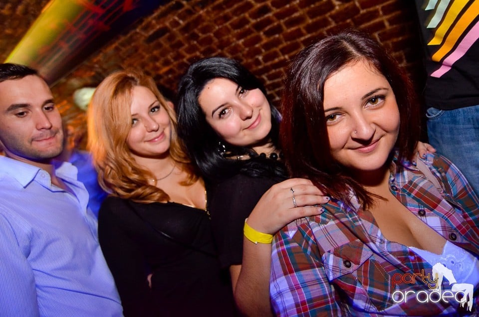 DJ Szatmári & Jucus în Club Escape,