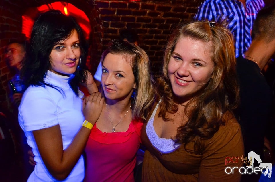 DJ Szatmári & Jucus în Club Escape,