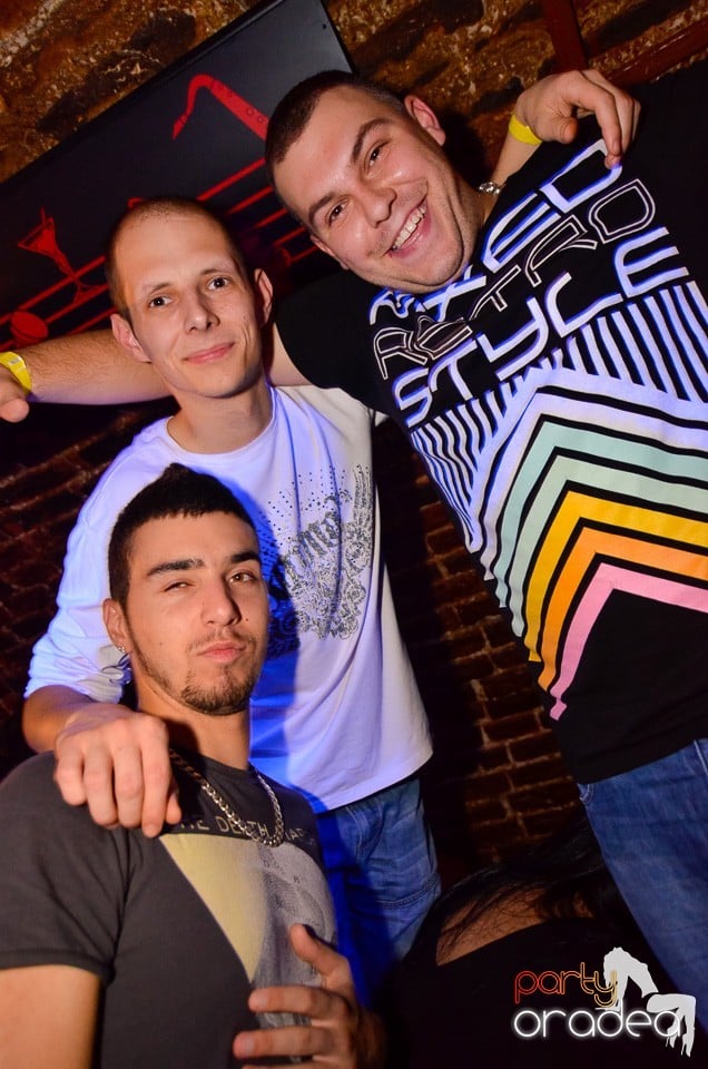 DJ Szatmári & Jucus în Club Escape, 