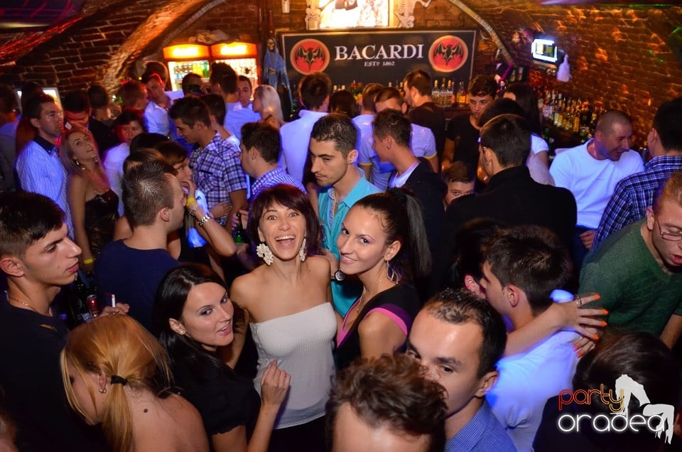 DJ Szatmári & Jucus în Club Escape,