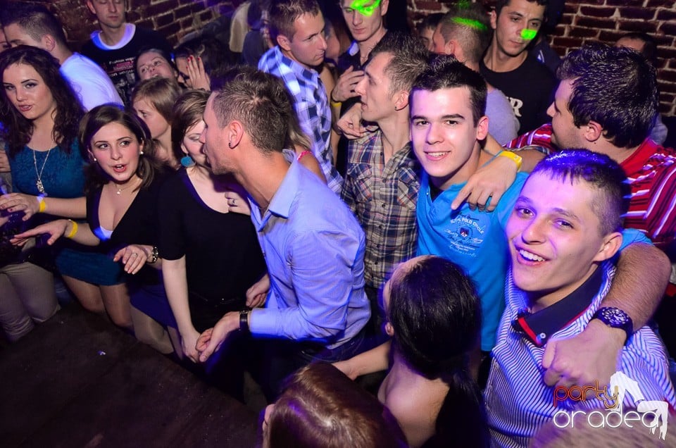 DJ Szatmári & Jucus în Club Escape,