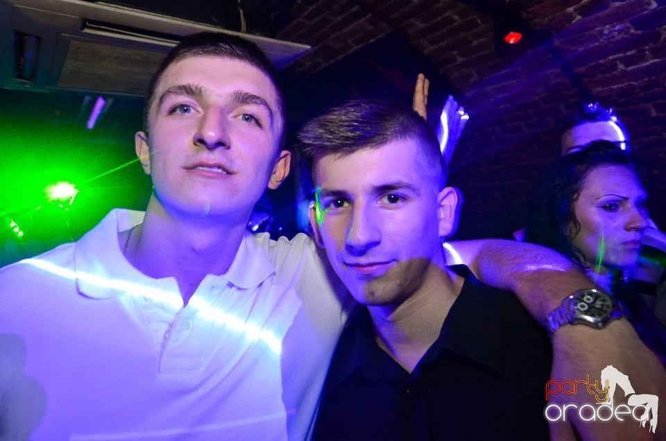 DJ Szatmári & Jucus în Club Escape, 