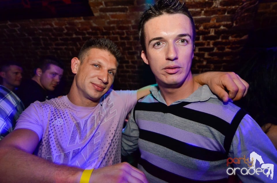 DJ Szatmári & Jucus în Club Escape, 