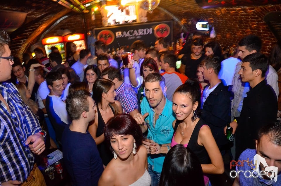 DJ Szatmári & Jucus în Club Escape,
