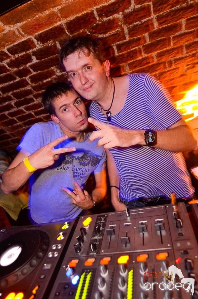 DJ Szatmári & Jucus în Club Escape, 