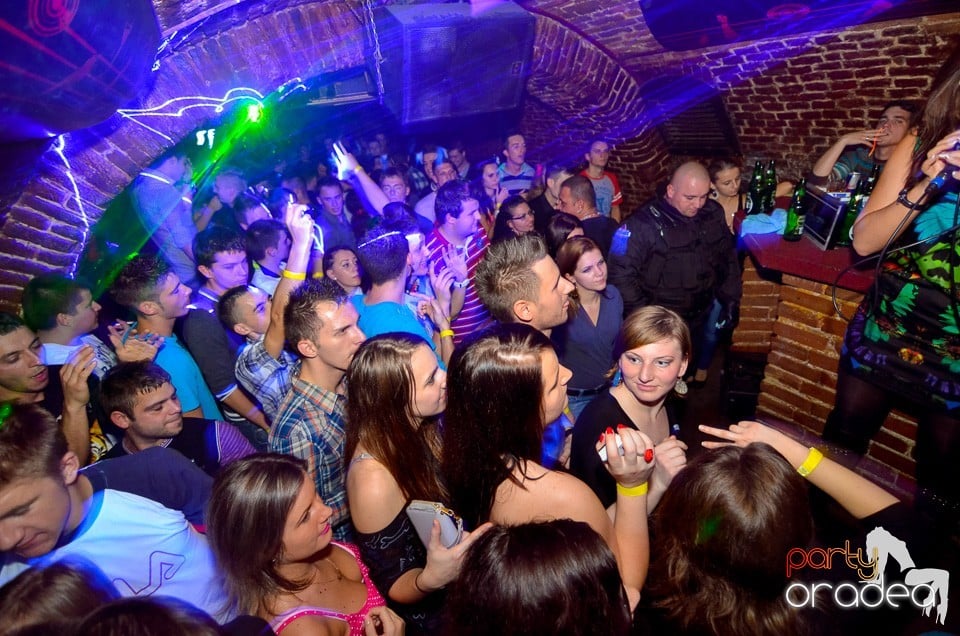 DJ Szatmári & Jucus în Club Escape,