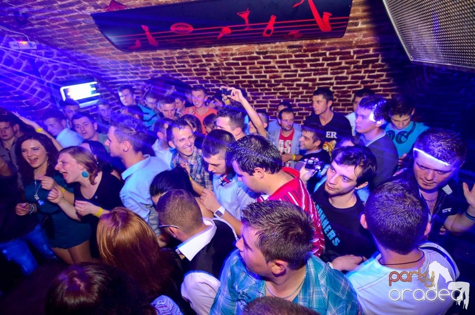 DJ Szatmári & Jucus în Club Escape,