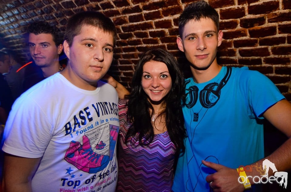 DJ Szatmári & Jucus în Club Escape, 