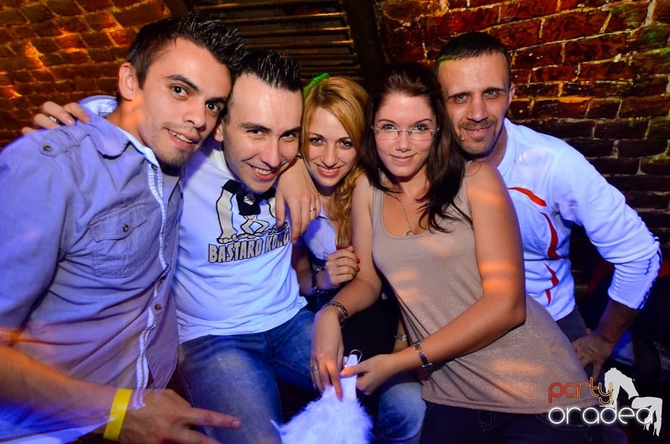 DJ Szatmári & Jucus în Club Escape,
