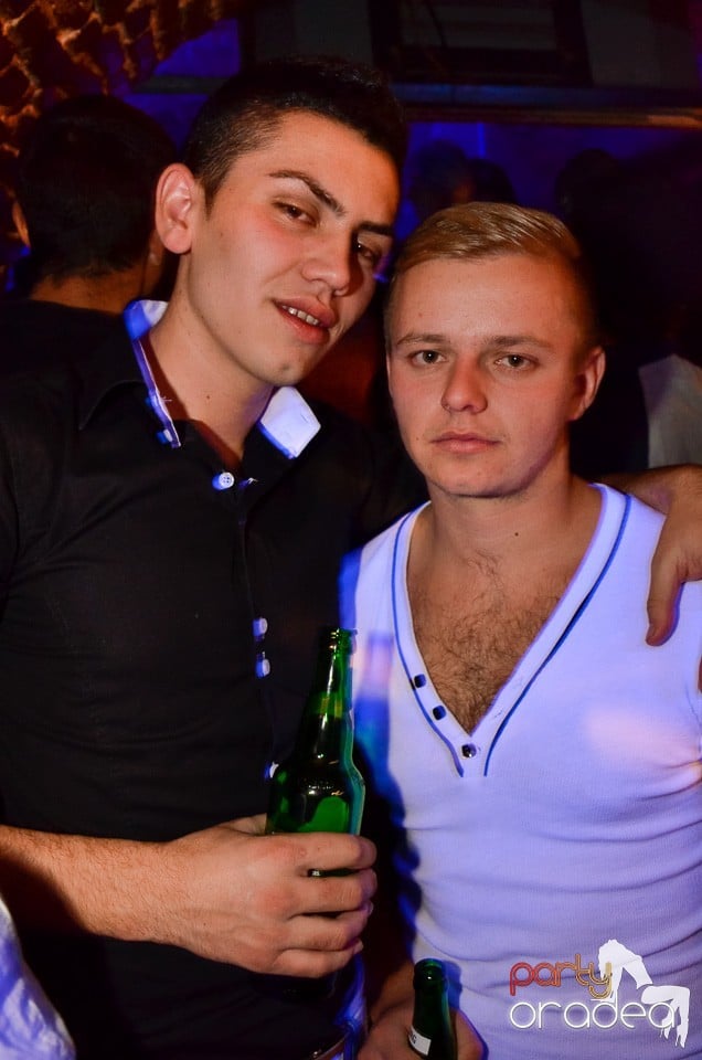 DJ Szatmári & Jucus în Club Escape, 