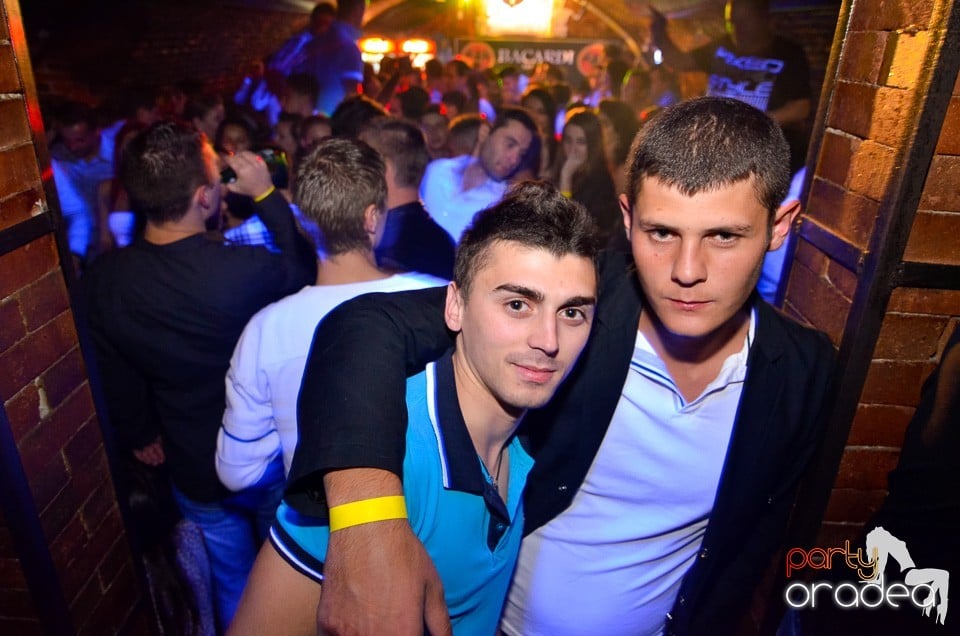 DJ Szatmári & Jucus în Club Escape, 