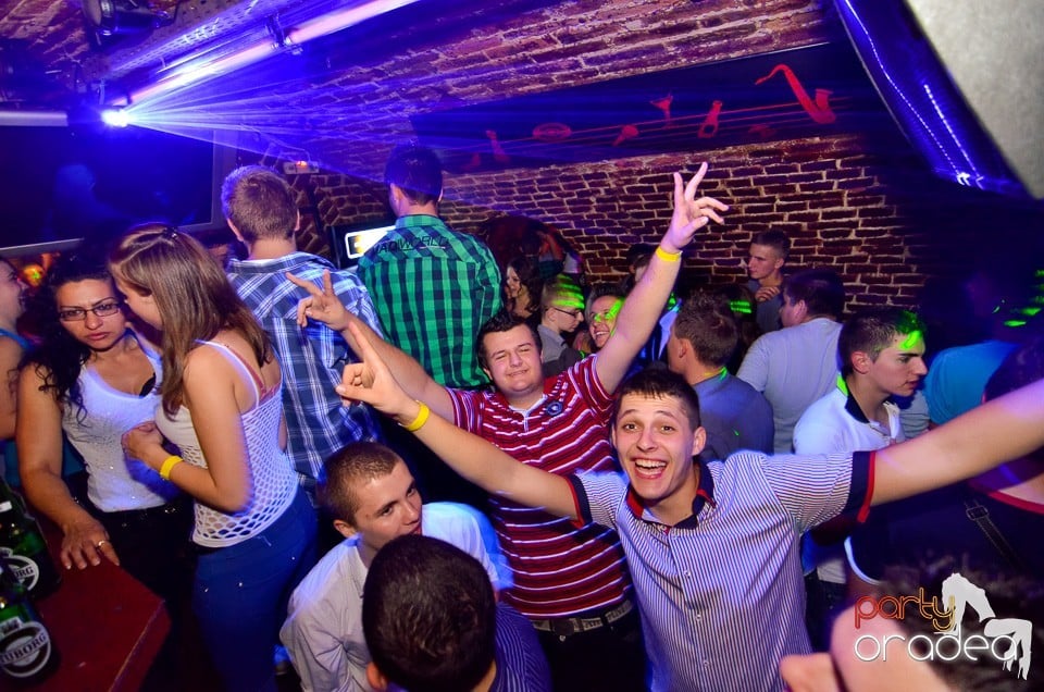 DJ Szatmári & Jucus în Club Escape,